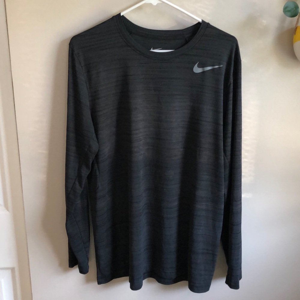 Nike Dri-Fit Long sleeve shirt